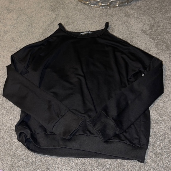 BRAND NEW Black Cold Shoulder Top - Picture 1 of 2